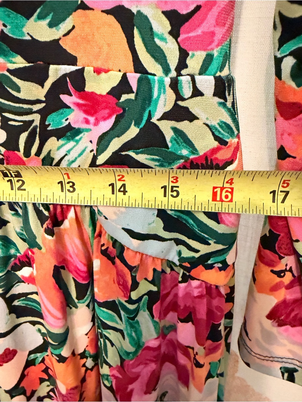 Maggy London Pink Floral Asymmetrical Handkerchief Hem Dress - Size 8 - Picture 14 of 15